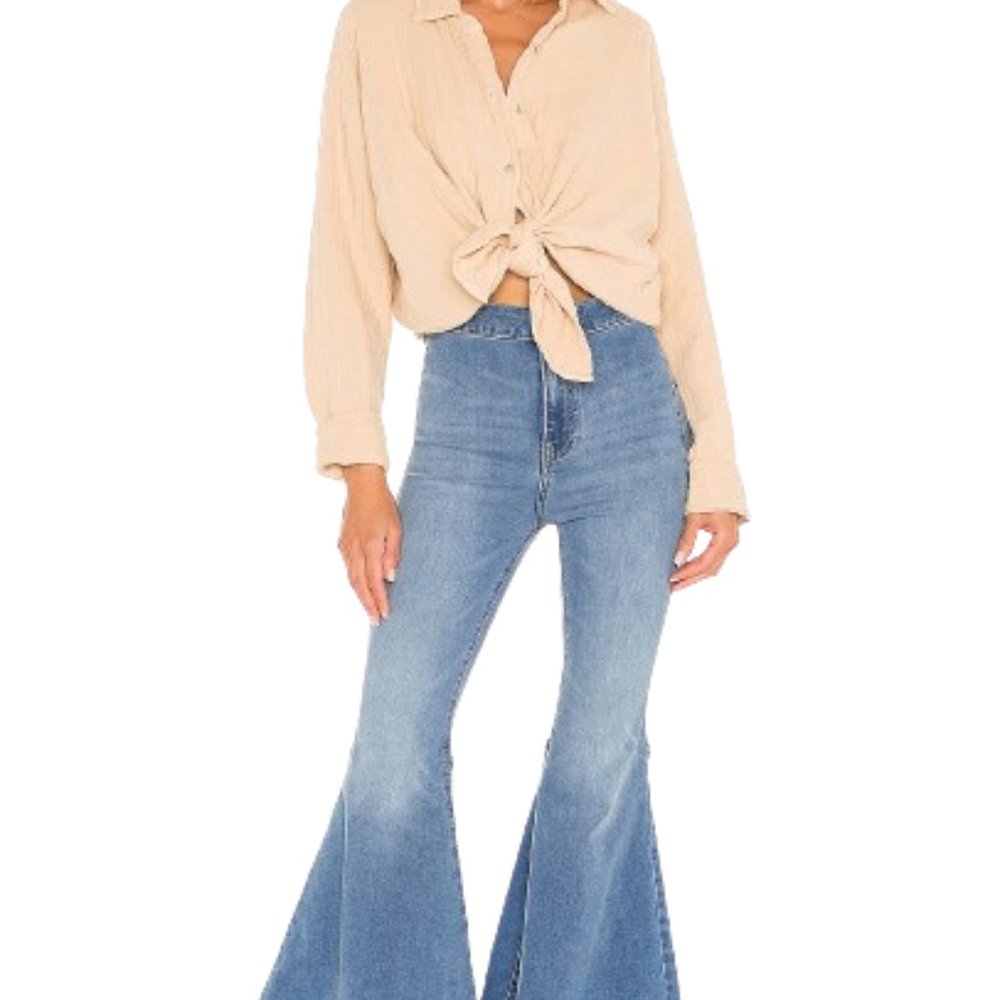 💗HOST PICK💗 Just Float on Flare Free People Jeans - Picture 2 of 13